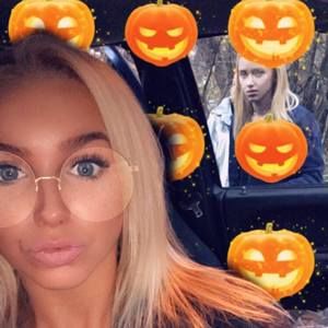 Meet your Posher, Jaclyn